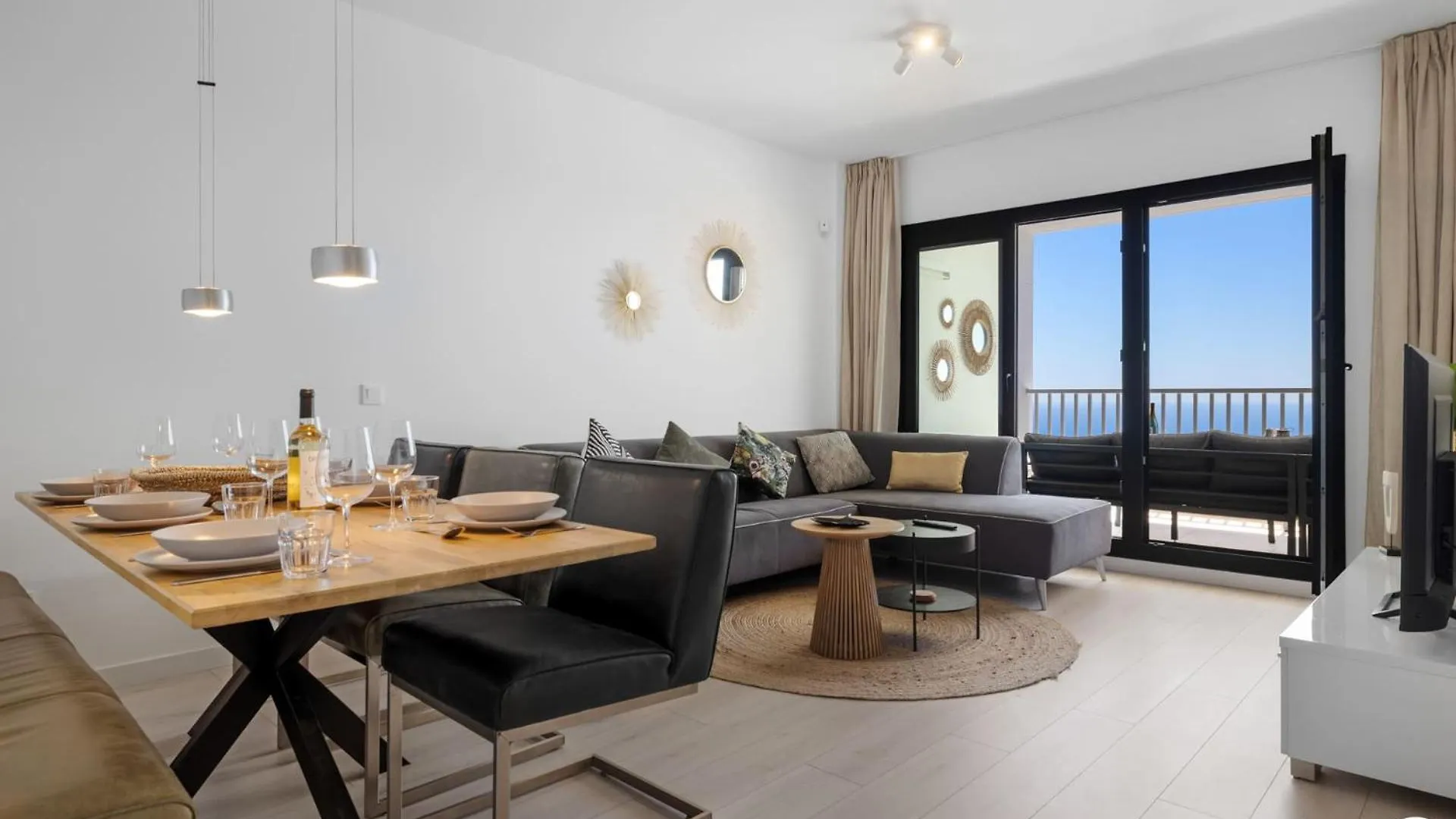 Apartamento Vivi Homes - Santangelo Pool, Terrace & Sea View Benalmádena España